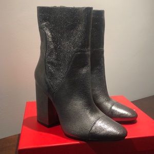 NOWT Kendall + Kylie Silver/Pewter Heeled Boots. Womens Size 9